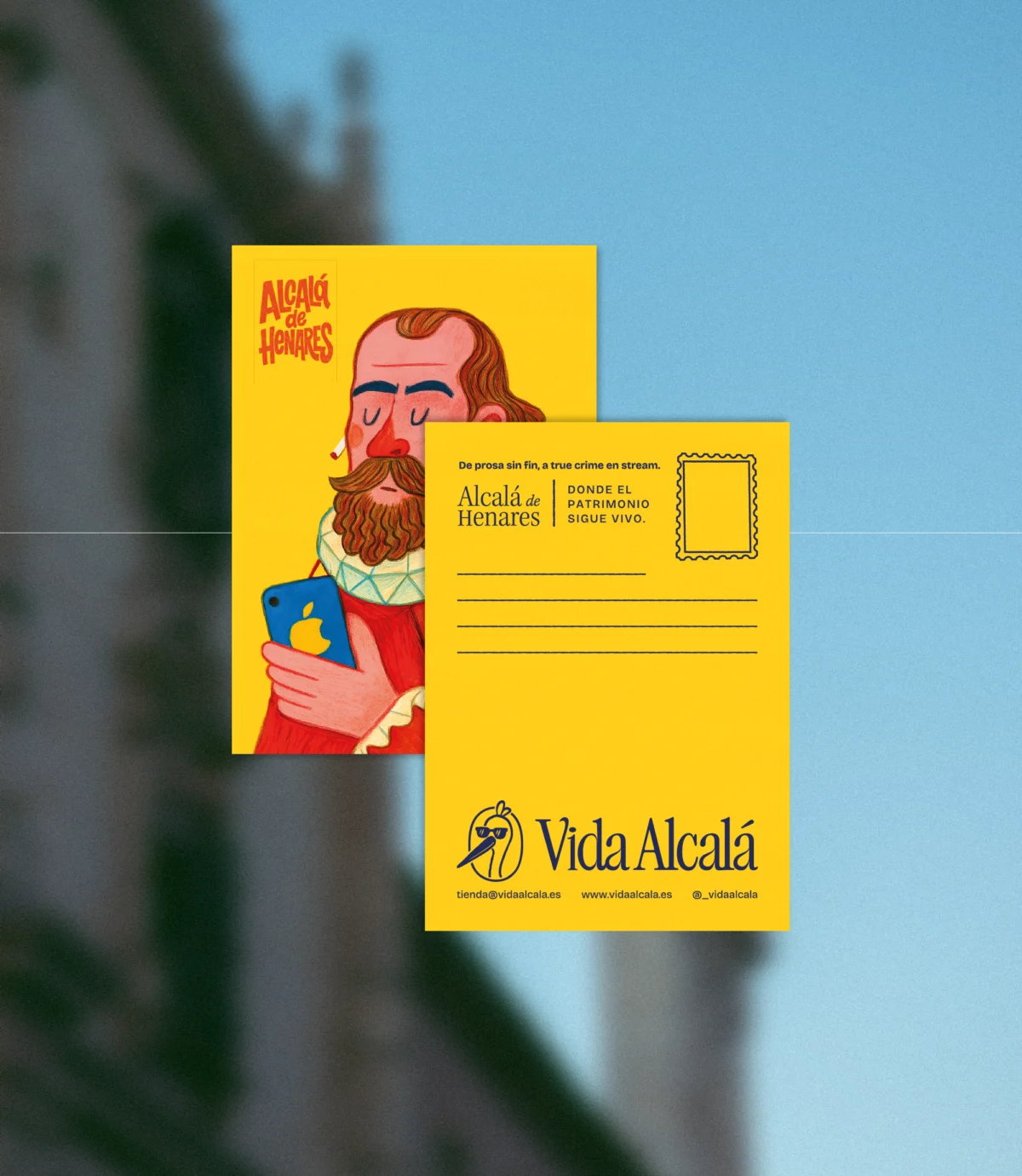 Postal ilustrada con vibrantes colores que celebran la esencia de Alcalá de Henares. __________