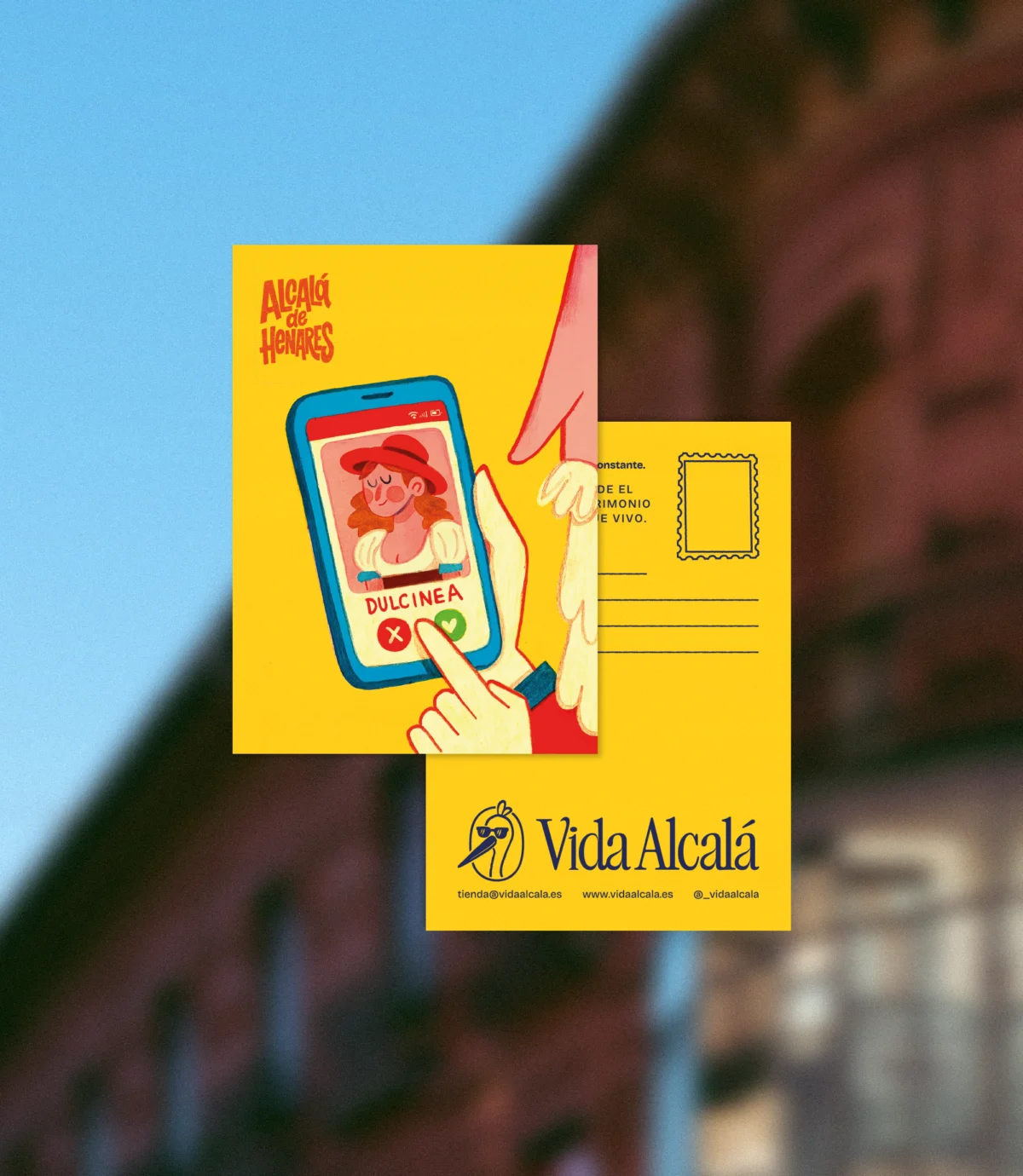 Postal amarilla con ilustración moderna de Dulcinea en móvil __________