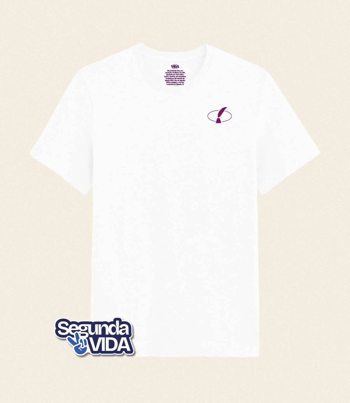 Quijote y pluma – Camiseta blanca 2ª Vida
