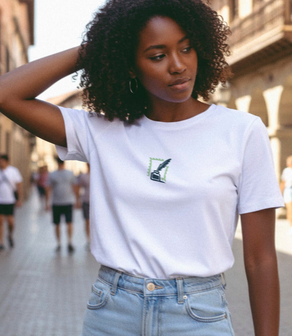 El que lee mucho... – Camiseta Crop