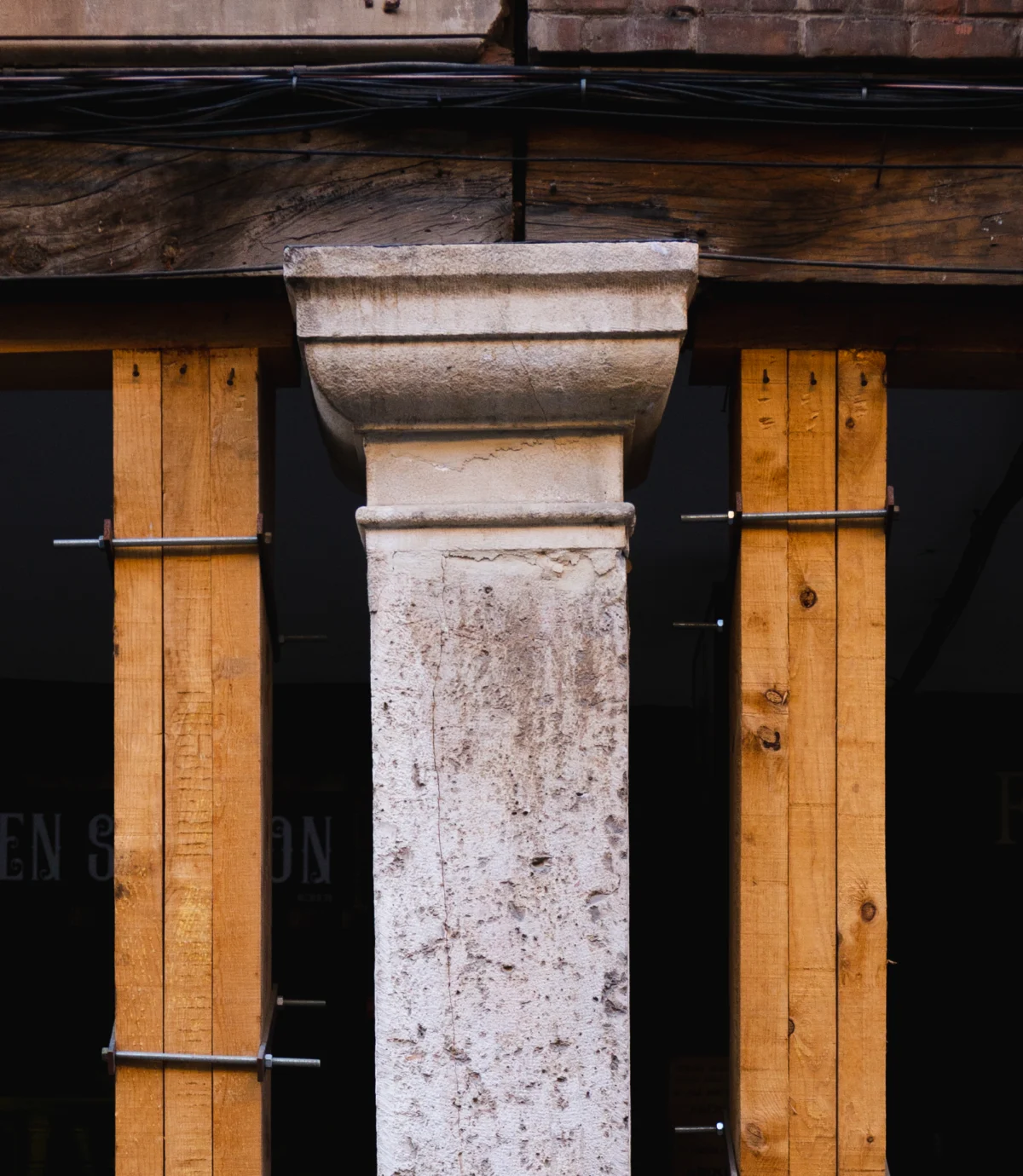 Columna Calle Mayor - Fotografía